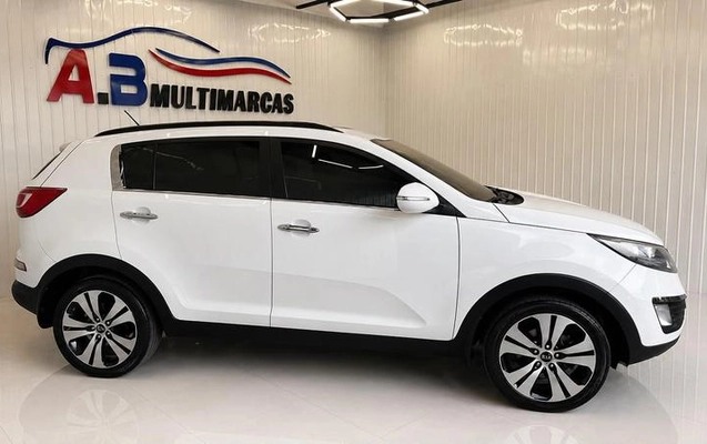 imagem-https://www.socarrao.com.br/sc-vehicle-images-prod/2073942/1788197290055-8169936_13_B_6e6152a3a8.jpeg