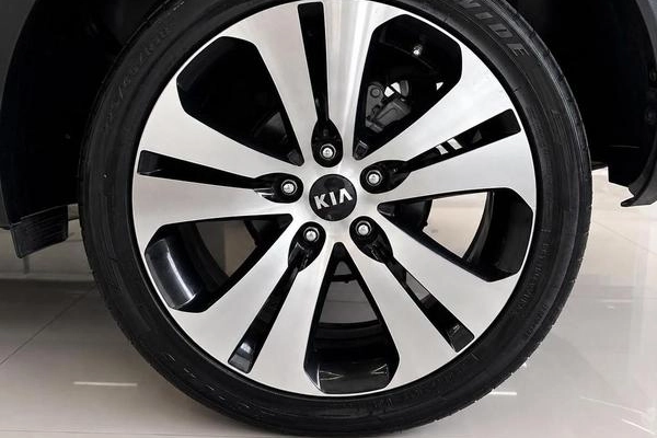 imagem-https://www.socarrao.com.br/sc-vehicle-images-prod/2073942/1788197290084-8169936_7_B_081dbe0055.jpeg