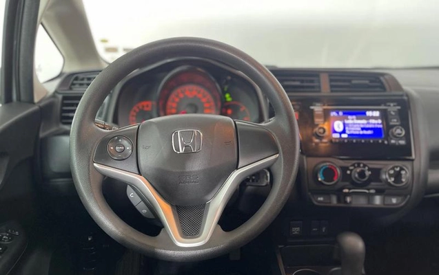 imagem-https://www.socarrao.com.br/sc-vehicle-images-prod/2074046/1788466231310-7888814_12_B_dd8695ccd4.jpeg