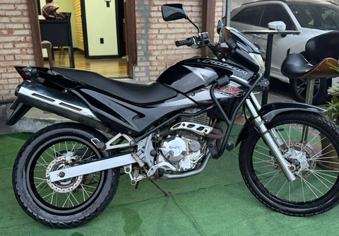 Honda NX 500 2004 Preto — foto 1 de 3