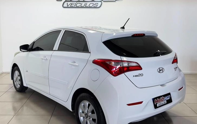 imagem-https://www.socarrao.com.br/sc-vehicle-images-prod/2075154/1788360839022-8152543_3_B_185575ae85.jpeg