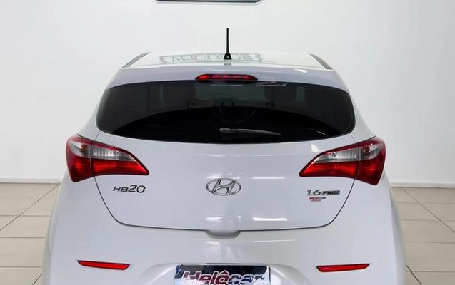 imagem-https://www.socarrao.com.br/sc-vehicle-images-prod/2075154/1788360839024-8152543_3_B_7b6af96227.jpeg