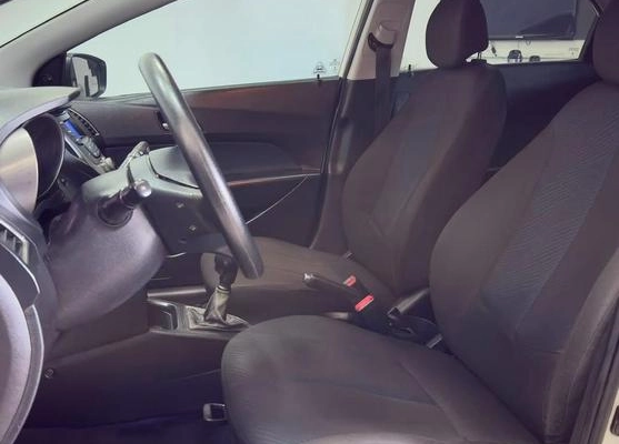 imagem-https://www.socarrao.com.br/sc-vehicle-images-prod/2075154/1788360839028-8152543_9_B_96f6ea9a6b.jpeg