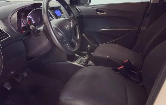 imagem-https://www.socarrao.com.br/sc-vehicle-images-prod/2075154/1788360839030-8152543_7_B_5ad70d2884.jpeg