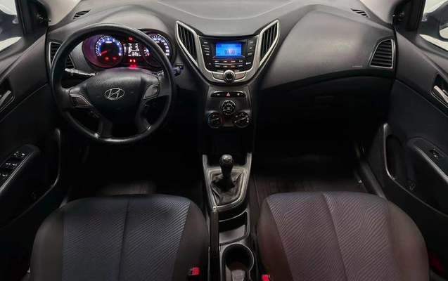 imagem-https://www.socarrao.com.br/sc-vehicle-images-prod/2075154/1788360839034-8152543_9_B_6591ea3482.jpeg