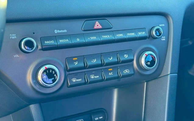 imagem-https://www.socarrao.com.br/sc-vehicle-images-prod/2075388/1786507567498-8179483_13_B_249ccf188d.jpeg