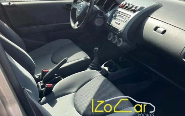imagem-https://www.socarrao.com.br/sc-vehicle-images-prod/2075611/1781214435412-aAMeMb40u0HDfnOzjlKsrucTZhFlhM8z.jpg