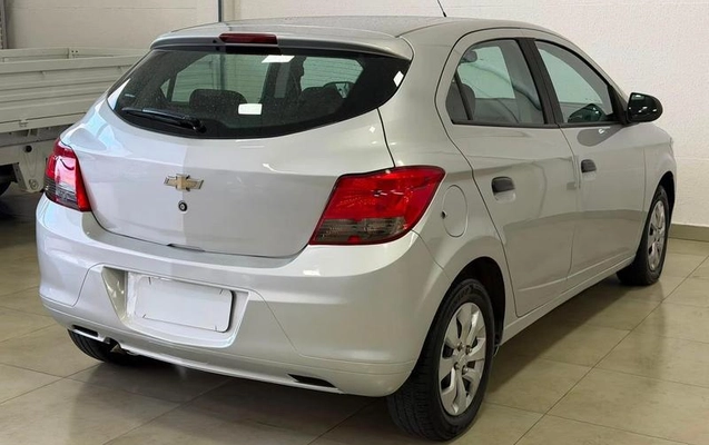 imagem-https://www.socarrao.com.br/sc-vehicle-images-prod/2076595/1787747793845-8179707_3_B_bbb6abe443.jpeg