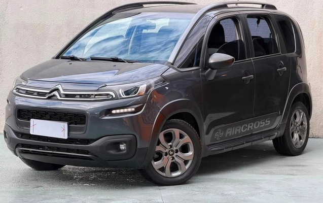 imagem-https://www.socarrao.com.br/sc-vehicle-images-prod/2076776/1787747800190-8179762_0_B_4a95db63e6.jpeg