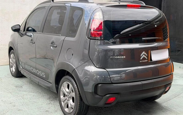 imagem-https://www.socarrao.com.br/sc-vehicle-images-prod/2076776/1787747800196-8179762_0_B_50cb4ee8ea.jpeg