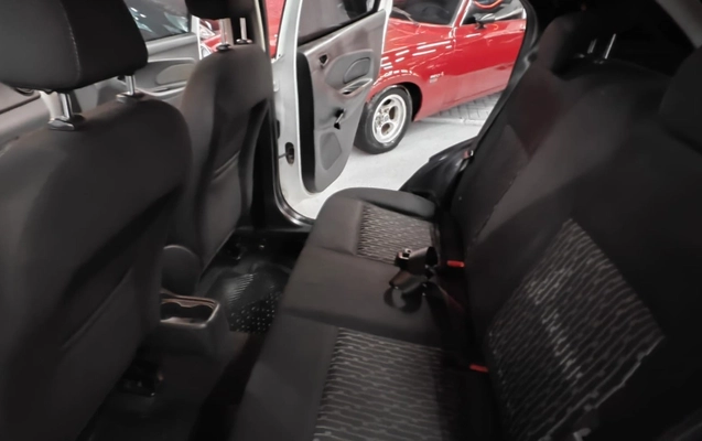 imagem-https://www.socarrao.com.br/sc-vehicle-images-prod/2077385/1781221320323-V2hhdHNBcHAgSW1hZ2UgMjAyNi0wNi0xMSBhdCAxOC4yNi4yMCAoMSkuanBlZw.jpeg