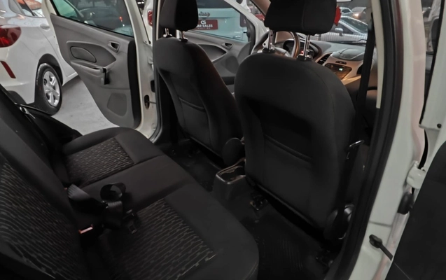 imagem-https://www.socarrao.com.br/sc-vehicle-images-prod/2077385/1781221320379-V2hhdHNBcHAgSW1hZ2UgMjAyNi0wNi0xMSBhdCAxOC4yNi4yMCAoMikuanBlZw.jpeg