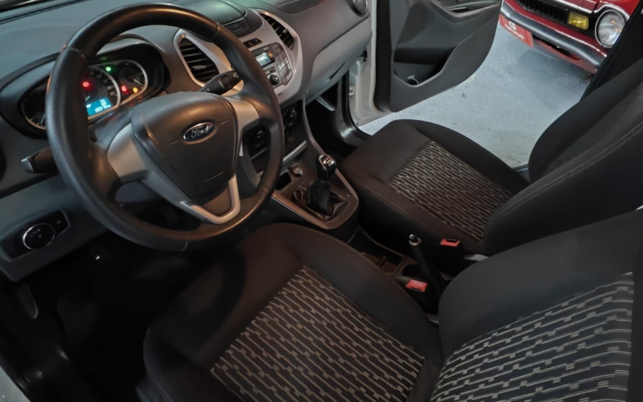imagem-https://www.socarrao.com.br/sc-vehicle-images-prod/2077385/1781221320536-V2hhdHNBcHAgSW1hZ2UgMjAyNi0wNi0xMSBhdCAxOC4yNi4yMC5qcGVn.jpeg