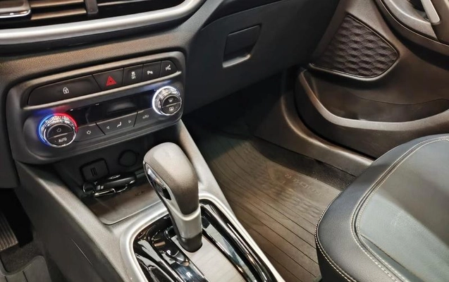 imagem-https://www.socarrao.com.br/sc-vehicle-images-prod/2087087/1788471717816-8179882_12_B_ebdf24f735.jpeg