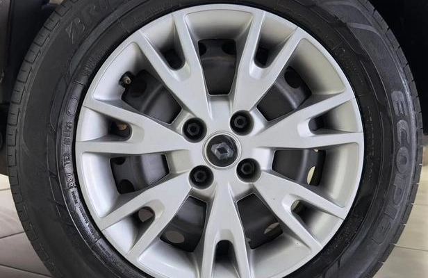 imagem-https://www.socarrao.com.br/sc-vehicle-images-prod/2087149/1788361071466-8137178_10_B_8e1d905cdf.jpeg