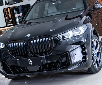 BMW X5 2025 Preto — foto 1 de 3