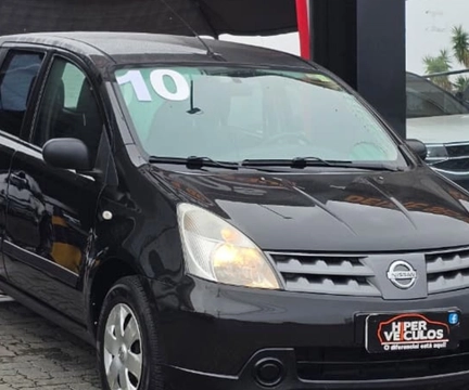 Nissan LIVINA 2010 Preto — foto 1 de 3