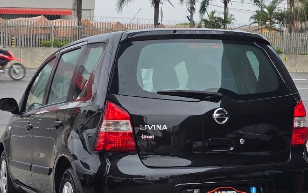 imagem-https://www.socarrao.com.br/sc-vehicle-images-prod/2087540/1781269634259-NjVmY2FjMTktYjgyMC00OWUxLWFkNzUtMjUzOWE2N2M4M2IxLmpwZw.jpg