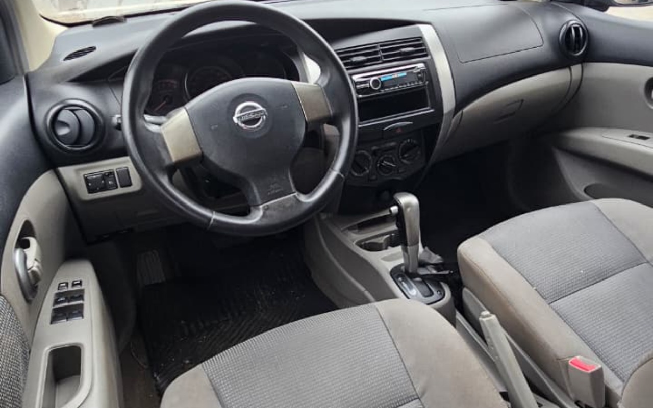 imagem-https://www.socarrao.com.br/sc-vehicle-images-prod/2087540/1781269635562-YmNhNjc0OWItZTk3YS00MWQ5LTgzOWItMjc0ZGJmNTdiZTc1LmpwZw.jpg