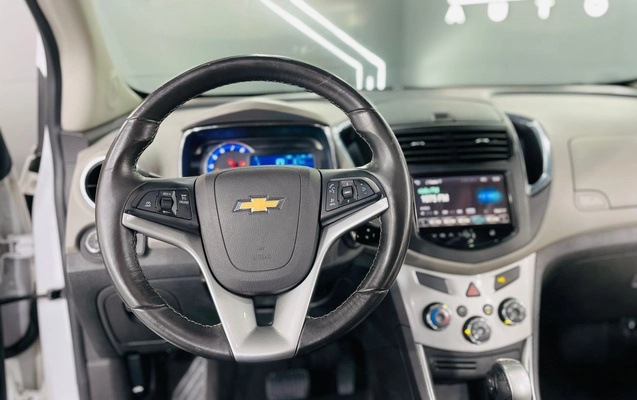 imagem-https://www.socarrao.com.br/sc-vehicle-images-prod/2087748/1783445142190-003_73c3c46f884276f08498f7a2bf24c117.jpeg