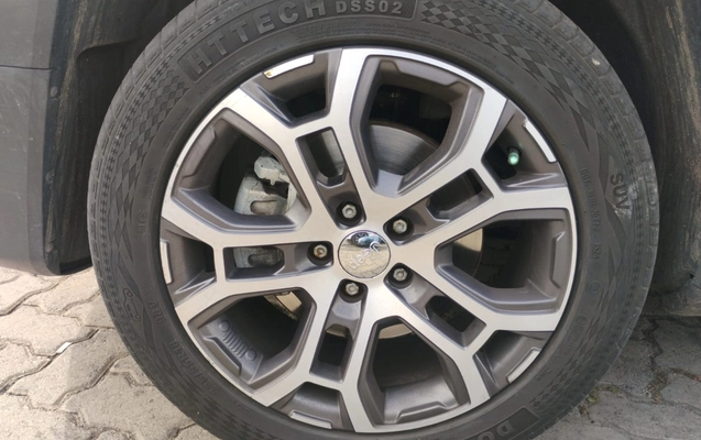 imagem-https://www.socarrao.com.br/sc-vehicle-images-prod/2088947/1781273836610-MTMuanBlZw.jpeg