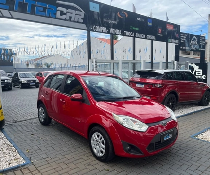 Ford Fiesta 2014 Vermelho — foto 1 de 3