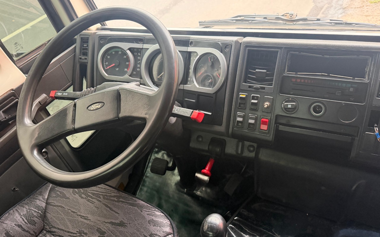 imagem-https://www.socarrao.com.br/sc-vehicle-images-prod/2089401/1781275324347-V2hhdHNBcHAgSW1hZ2UgMjAyNi0wNi0xMiBhdCAxMS4zMi4xOSAoNykuanBlZw.jpeg
