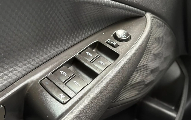 imagem-https://www.socarrao.com.br/sc-vehicle-images-prod/2089616/1781276077053-V2hhdHNBcHAgSW1hZ2UgMjAyNi0wNi0xMiBhdCAxMS4zNy4zMi5qcGVn.jpeg