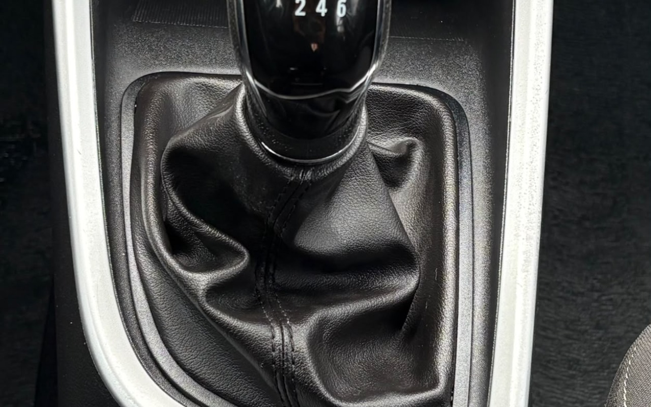 imagem-https://www.socarrao.com.br/sc-vehicle-images-prod/2089616/1781276077244-V2hhdHNBcHAgSW1hZ2UgMjAyNi0wNi0xMiBhdCAxMS4zNy4zNi5qcGVn.jpeg