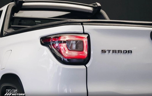 imagem-https://www.socarrao.com.br/sc-vehicle-images-prod/2089745/1786200310233-8067008_11_B_21f74fa280.jpeg