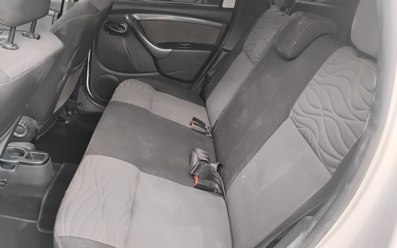 imagem-https://www.socarrao.com.br/sc-vehicle-images-prod/2090518/1781279124914-MTIuanBlZw.jpeg