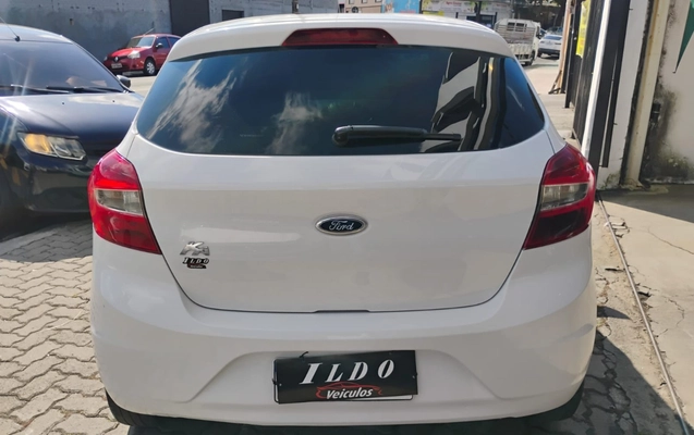 imagem-https://www.socarrao.com.br/sc-vehicle-images-prod/2090526/1781279253204-Ni5qcGVn.jpeg
