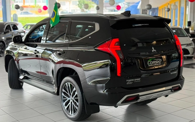 imagem-https://www.socarrao.com.br/sc-vehicle-images-prod/2091568/1781281851533-ZTVhN2E0YzMtZDVlNC00M2I1LWIzZjYtNzQ3NTc0NmJmYWZmLmpwZWc.jpeg