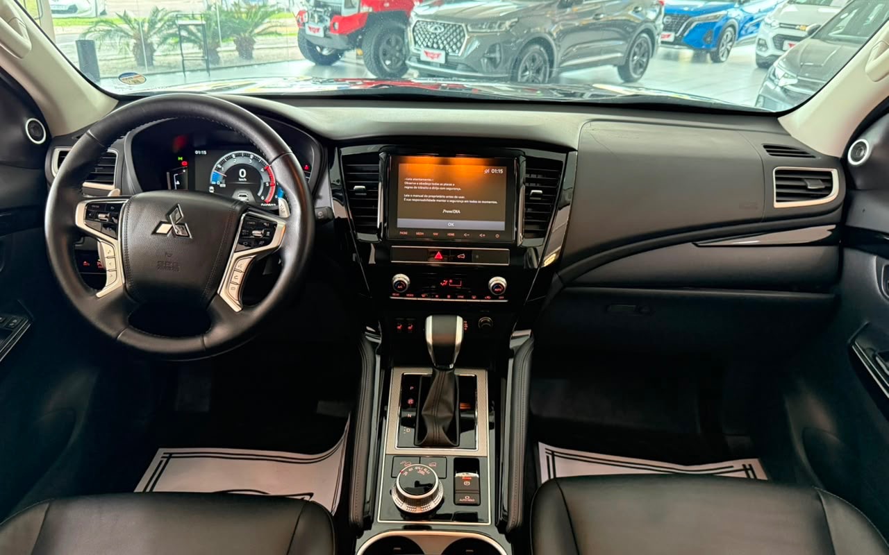 imagem-https://www.socarrao.com.br/sc-vehicle-images-prod/2091568/1781281852589-Y2NkMjAyZjMtNWY1Ni00NDI5LWJkNTYtMWUyMDk3YzY1OTYzLmpwZWc.jpeg