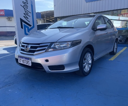 Honda City 2013 Prata — foto 1 de 3