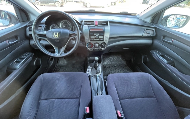 imagem-https://www.socarrao.com.br/sc-vehicle-images-prod/2091577/1781281958369-1_013140.jpg