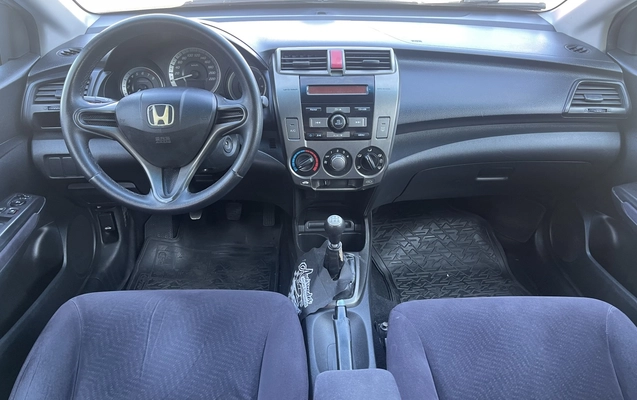 imagem-https://www.socarrao.com.br/sc-vehicle-images-prod/2091577/1781281958390-1_013141.jpg