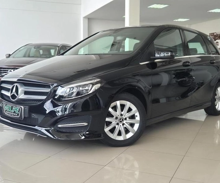 Mercedes-Benz Classe 2018 Preto — foto 1 de 3