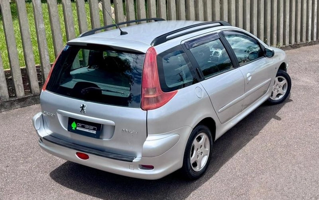 imagem-https://www.socarrao.com.br/sc-vehicle-images-prod/2092308/1790000414740-8177959_8_B_c39f905039.jpeg