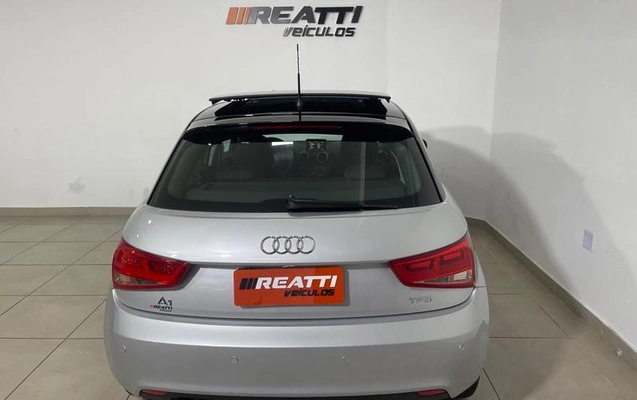 imagem-https://www.socarrao.com.br/sc-vehicle-images-prod/2092564/1788465826565-8165121_12_B_816c5938b0.jpeg