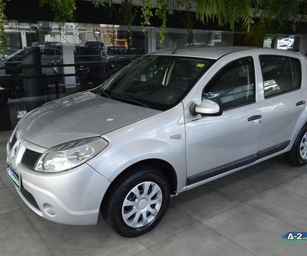 Renault Sandero 2011 Prata — foto 1 de 3