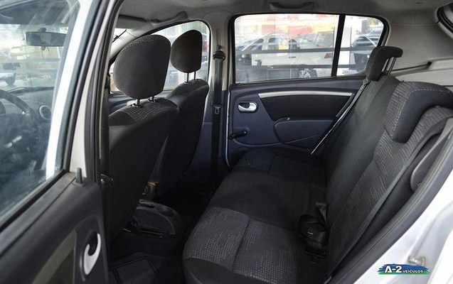 imagem-https://www.socarrao.com.br/sc-vehicle-images-prod/2092567/1786727830374-8181718_3_B_aa81f8c106.jpeg