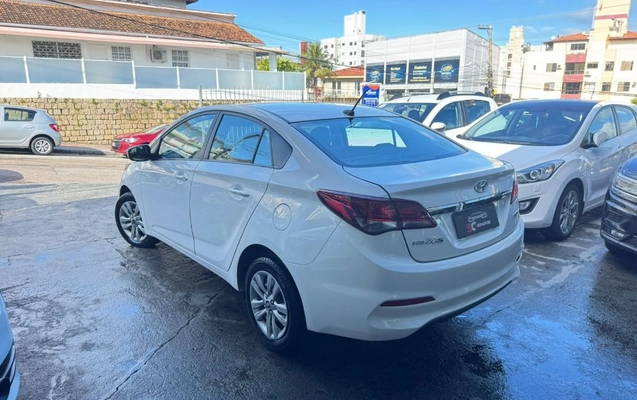 imagem-https://www.socarrao.com.br/sc-vehicle-images-prod/2092582/1789224515508-gb-a0a59ab.jpeg