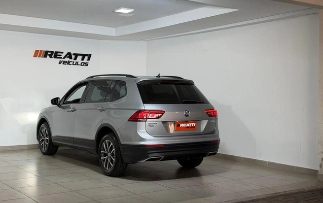 imagem-https://www.socarrao.com.br/sc-vehicle-images-prod/2093680/1788467005421-8182000_2_B_d98bef64ec.jpeg