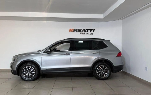 imagem-https://www.socarrao.com.br/sc-vehicle-images-prod/2093680/1788467005439-8182000_14_B_14c926792f.jpeg
