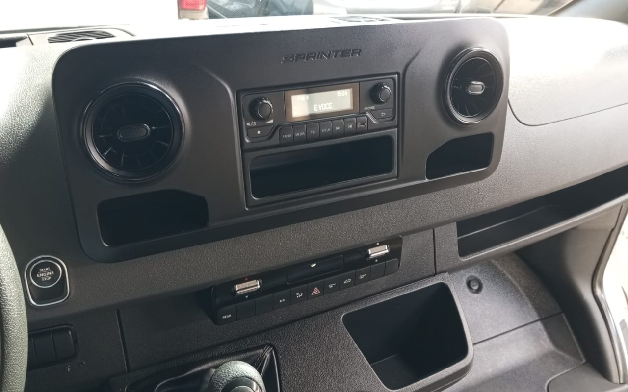 imagem-https://www.socarrao.com.br/sc-vehicle-images-prod/2094201/1781289378428-NzU1ODZiODQtMmQyOS00YTVkLTlkMjctZjZkODYzNDlmYTNmLmpwZw.jpg