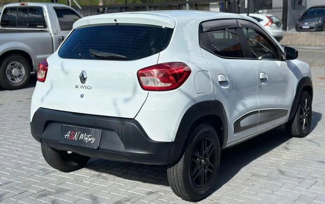imagem-https://www.socarrao.com.br/sc-vehicle-images-prod/2094987/1789417879874-8177286_2_B_5219261234.jpeg