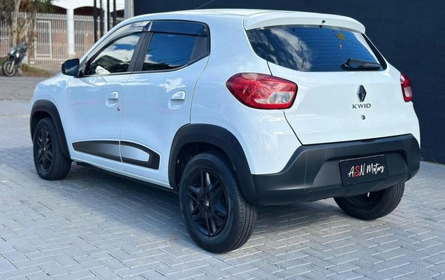 imagem-https://www.socarrao.com.br/sc-vehicle-images-prod/2094987/1789417879876-8177286_0_B_24467e4ed4.jpeg