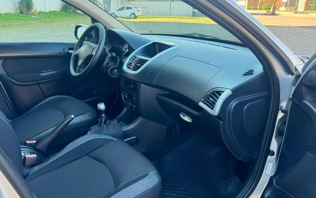 imagem-https://www.socarrao.com.br/sc-vehicle-images-prod/2095356/1788011759057-8121701_5_B_82d80187da.jpeg