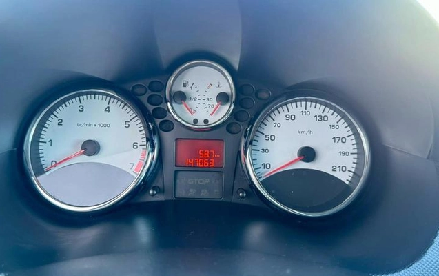 imagem-https://www.socarrao.com.br/sc-vehicle-images-prod/2095356/1788011759064-8121701_12_B_cfddb971b8.jpeg